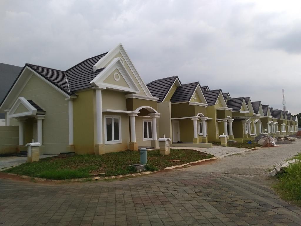 Jasmine Park Guest House Semarang Luaran gambar