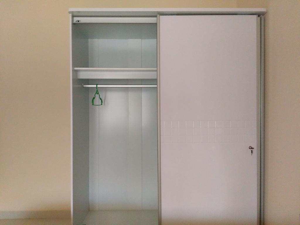 Jasmine Park Guest House Semarang Luaran gambar
