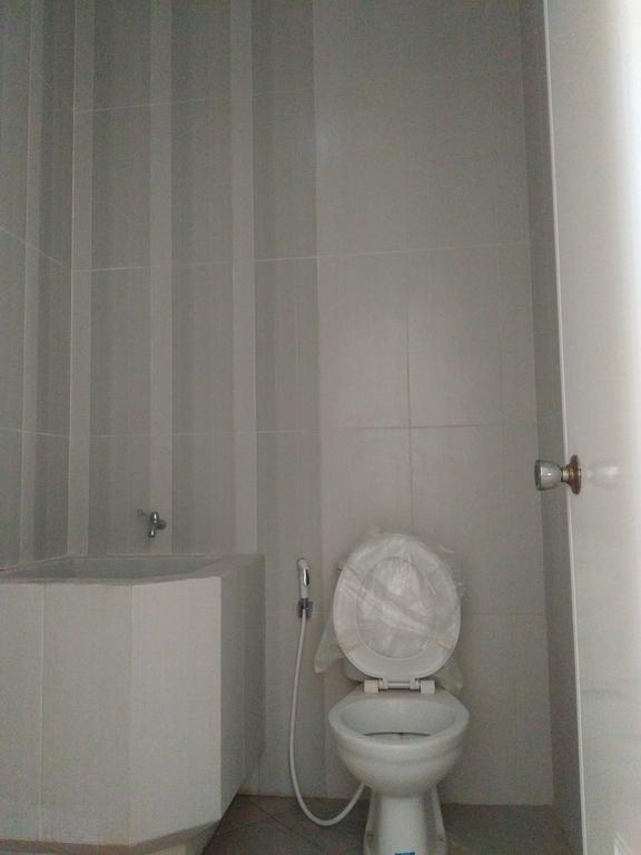 Jasmine Park Guest House Semarang Luaran gambar