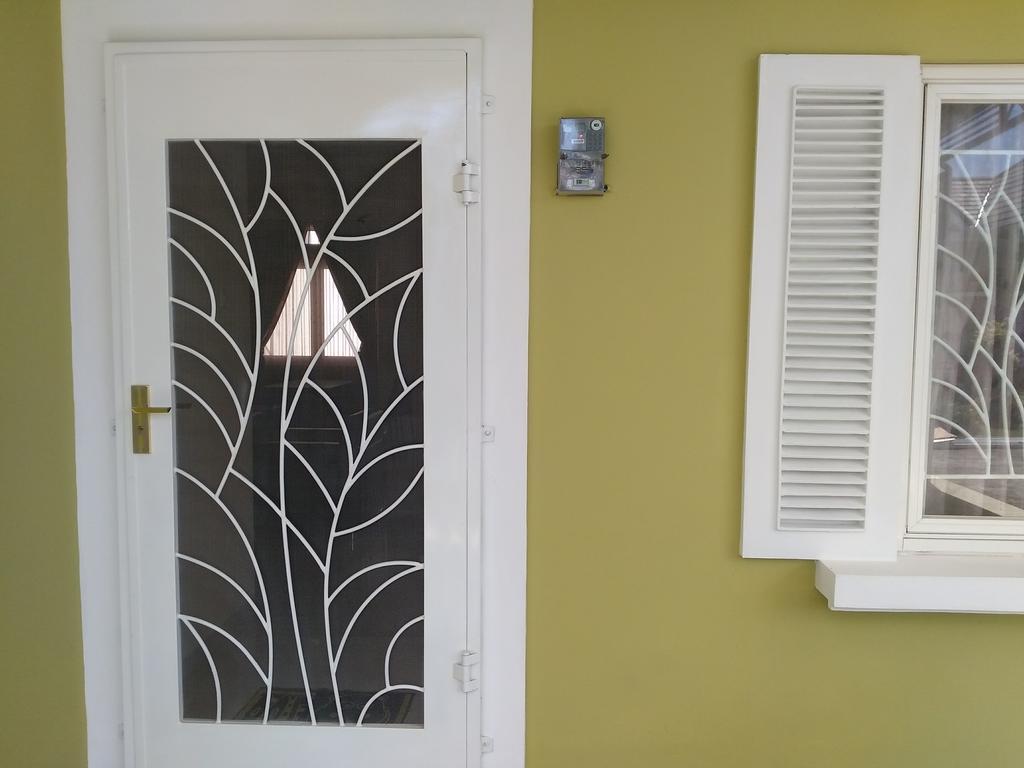 Jasmine Park Guest House Semarang Luaran gambar